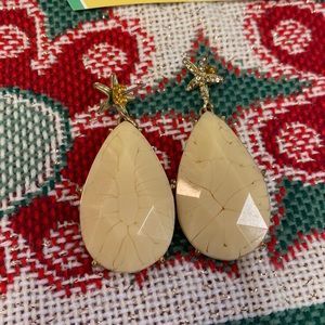 Amita Signed Vintage Japanese Gold Liquid Resin earrings 4”